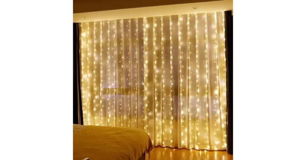 Utolsó esély LED függöny USB 5V 300 LED 3x3m, távirányító 2700K