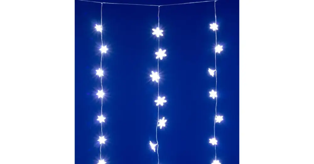 Azonnali szállítás HOME KAF50WH LED-es hópehely fényfüggöny, 1,35 m, 50 db hidegfehér LED, hálózati tápellátás, beltéri kivitel KAF50WH