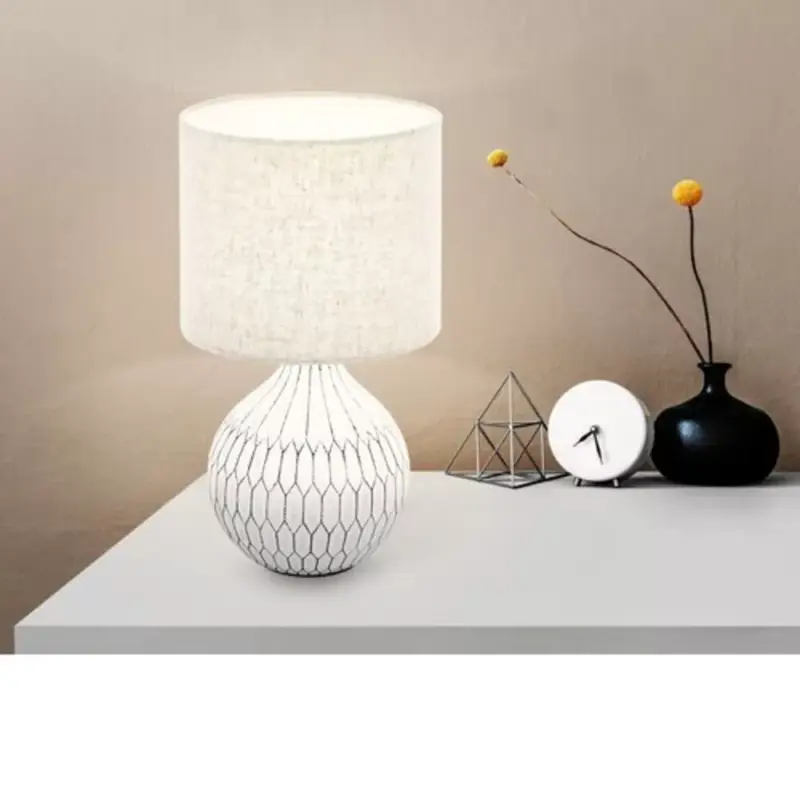 Vedd meg online EGLO , 99332 , BELLARIVA 3 , asztali lámpa , E27 , 1X40W , IP20 , világosbarna