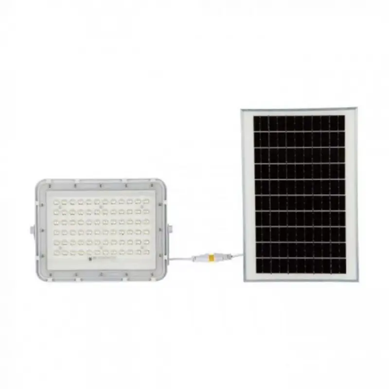 Kedvezmény LED reflektor , 15 Watt , napelemes , távirányítós , hideg fehér , IP65 , fehér