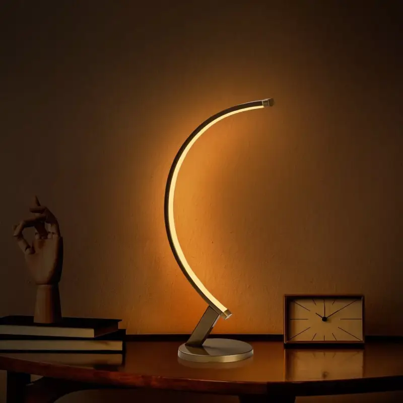 Elegáns arany asztali lámpa, fém ház, 47 cm magas, 13 cm alaplap | 12W-os LED-aljzat, 3000K meleg fény | Tökéletes modern lakberendezéshez, stílusos és funkcionális világítási megoldáshoz Vedd meg online
