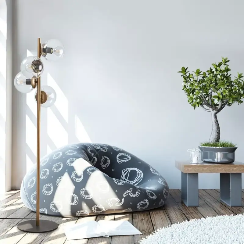 Skandináv állólámpa, arany fém ház, 130 cm magas, 32 x 32 cm talp, 4 x E27 aljzat (max. 40 W), elegáns üvegkupak, 200 cm kábelhossz, stílusos világítás modern lakberendezéshez és lakóterekhez Rendeld meg most
