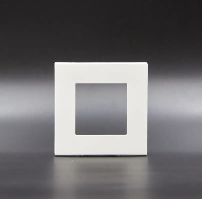 Z-Switch 1-es műanyag keret Fehér Vedd meg most