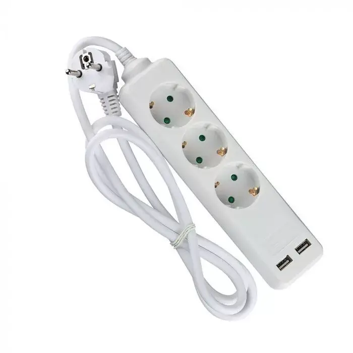 V-TAC Hosszabbító kapcsolóval 3 csatlakozós 2 USB csatlakozóval 1,5m kábel fehér színű - 8774 Legnépszerűbb