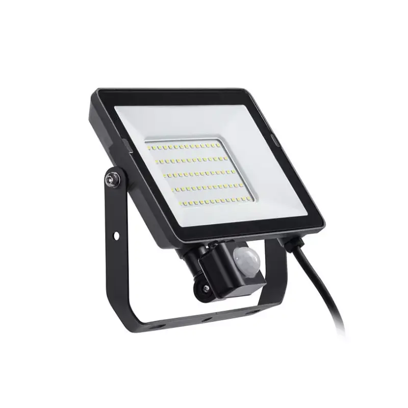 Szezonális akció LED-es reflektor 50W 4750lm 4000K IP65 fekete mozgás- és szürkületérzékelővel ProjectLine Floodlight PHILIPS