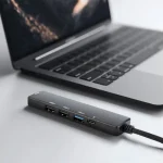 Akció Delight Multifunkciós adapter USB Hub-HDMI + Type-C 3.0 3xUSB-A, 1xType-C-5 Gbps 100W fekete 55064