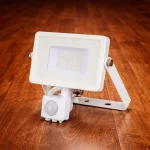 30W-os LED reflektor SMD érzékelővel, fehér, SAMSUNG chip Akció