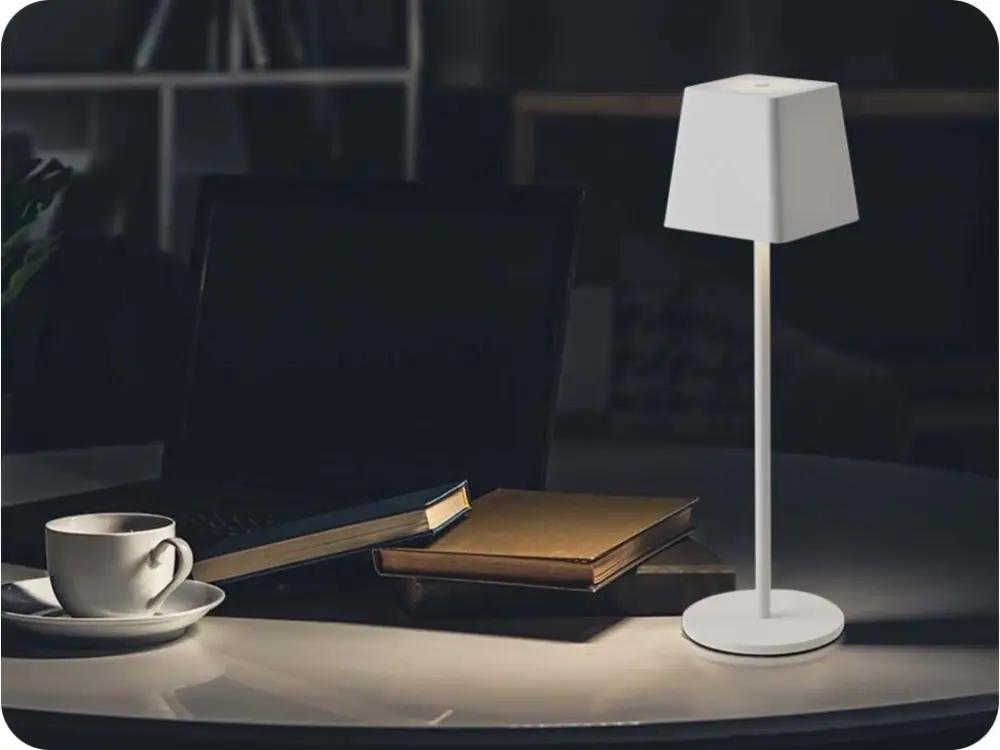 LED ASZTALI LÁMPA, 2W, 200LM, 3000K, ÚJRATÖLTHETŐ, FEHÉR Ne maradj le