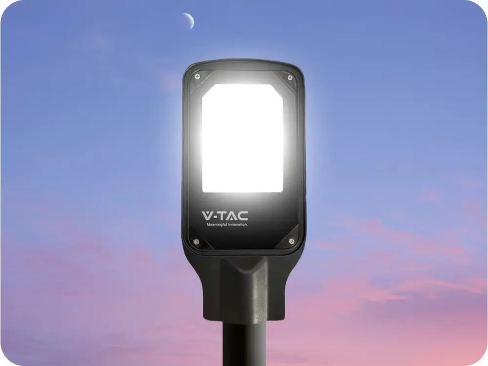 Gyors szállítás LED KÖZVILÁGÍTÁS 50W, 4270LM, 110°, IP65