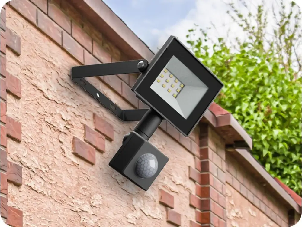Korlátozott ajánlat LED REFLEKTOR NOCTIS LUX 4 ÉRZÉKELŐVEL, 10W, 750LM, FEKETE