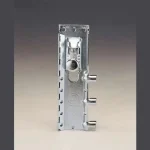 Outlet FÜGGESZTŐ ELEMEK - SZEKRÉNY FÜGGESZTŐ 816-OS VASALAT BALOS 148×53,5×19 mm HORGANYZOTT